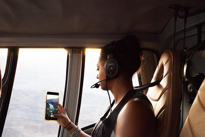 Luxe helikoptertour naar de Grand Canyon West Rim vanuit Las Vegas met champagne picknick, foto 6 | wizardtrip