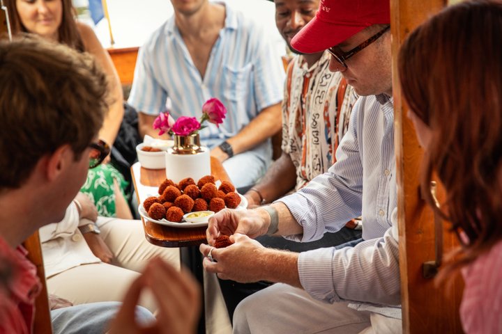 Un tour culinaire dans le quartier Jordaan d'Amsterdam, avec des dégustations locales et des vues sur les canaux, photo 7 | wizardtrip
