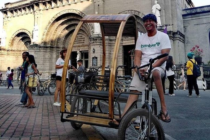 フィリピン、マニラの歴史的な城壁都市イントラムロスを巡るガイド付き竹製自転車ツアー、写真10 | wizardtrip