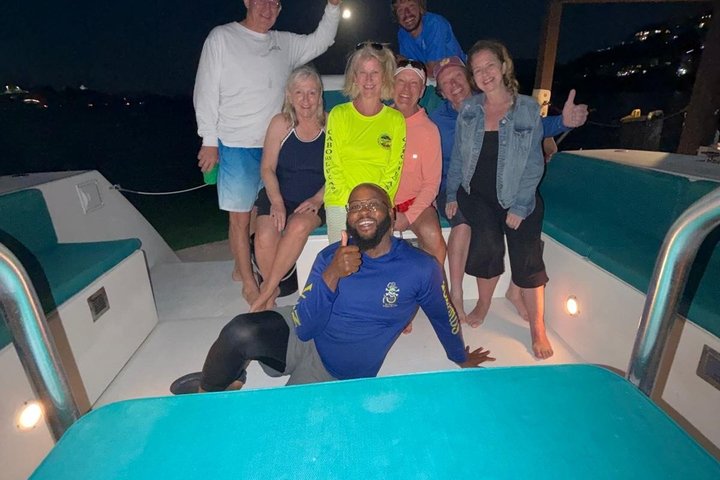 Sunset cocktail cruise on a yacht in St. Thomas, US Virgin Islands, photo 7 | wizardtrip