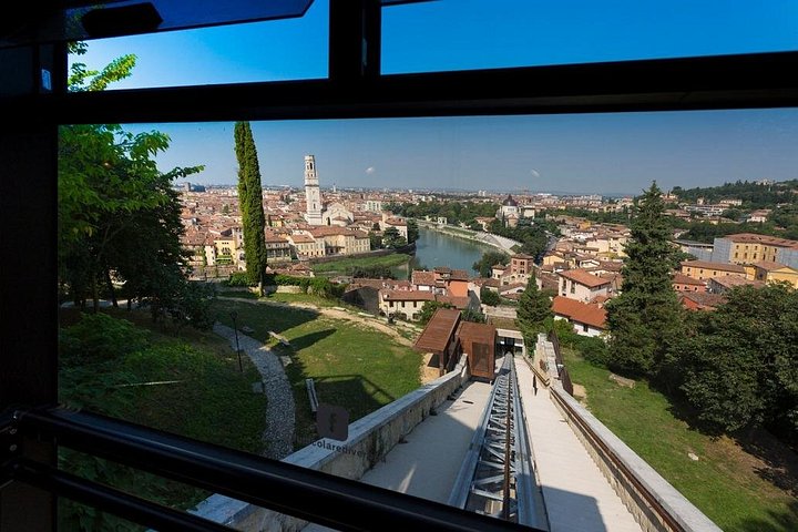 Food and wine walking tour in Verona, Italy, exploring local delicacies and hidden streets, photo 17 | wizardtrip