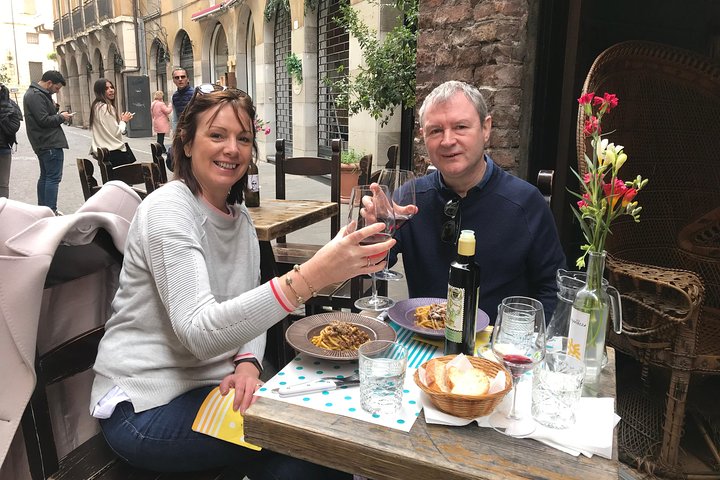 Food and wine walking tour in Verona, Italy, exploring local delicacies and hidden streets, photo 23 | wizardtrip