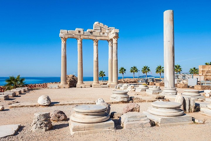 Explore ancient ruins and natural wonders on a historical tour of Perge, Aspendos, Side, and Manavgat Waterfall in Antalya, photo 13 | wizardtrip