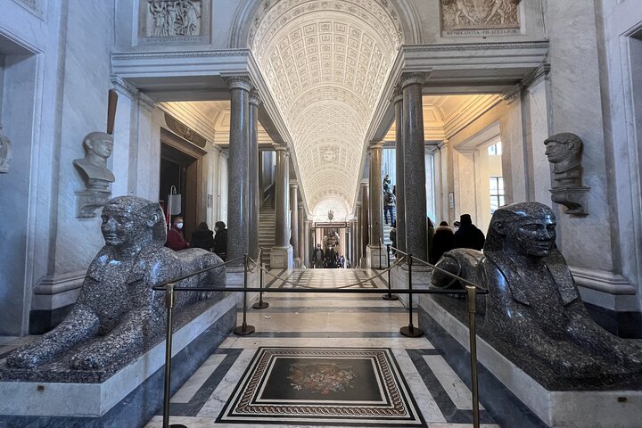 Visite guidée des Musées du Vatican, de la Chapelle Sixtine et de la Basilique Saint-Pierre à Rome, photo 17 | wizardtrip