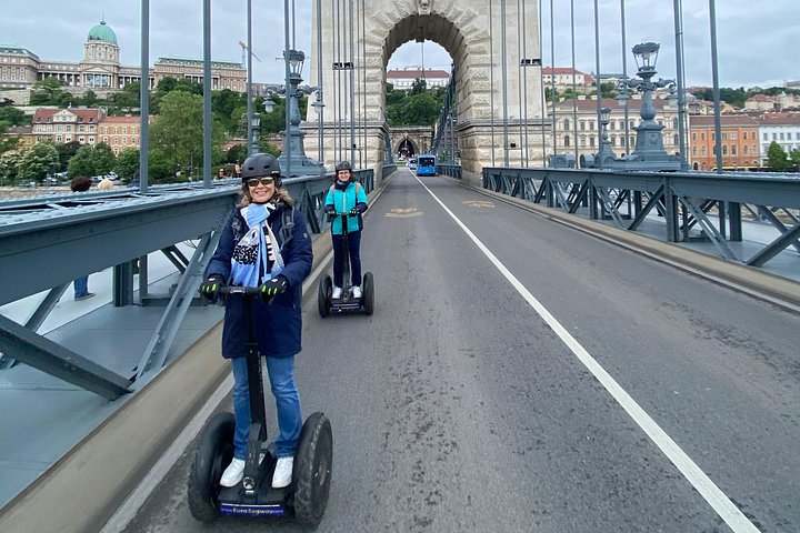 Explore Budapest's historic landmarks and scenic views on an exciting Segway tour, photo 8 | wizardtrip