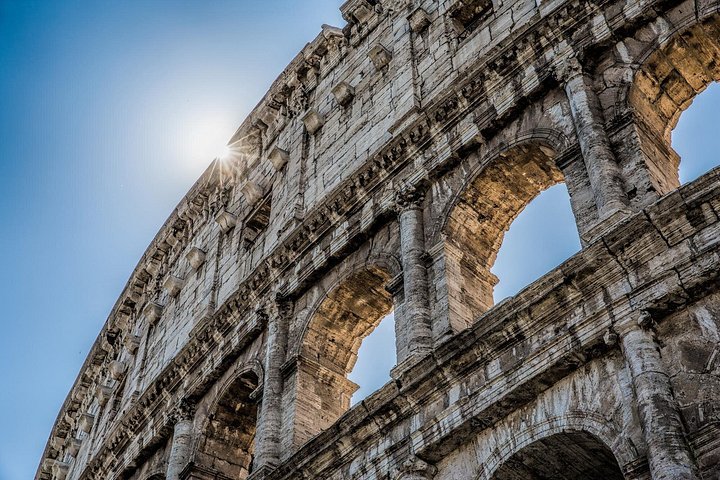 Private Tour durch das Kolosseum und Forum Romanum in Rom, Italien, mit antiken Ruinen und historischen Stätten, Foto 10 | wizardtrip