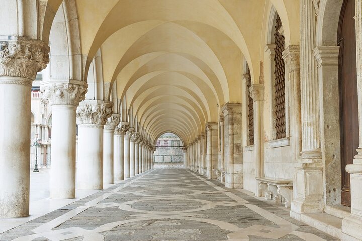 Guidet tur til Dogepalasset og Markus­kirken i Venezia, Italia, foto 6 | wizardtrip