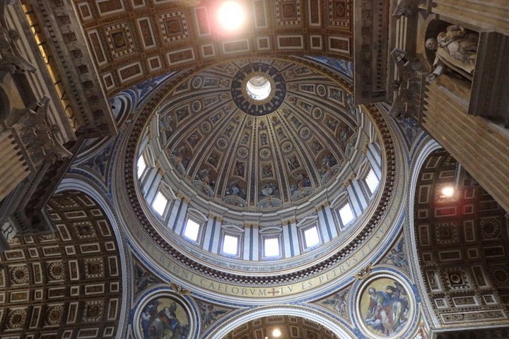 Tour mattutino dei Musei Vaticani, Cappella Sistina e Basilica di San Pietro a Roma, foto 16 | wizardtrip