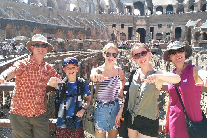 Verken het Colosseum, Romeinse Forum en Palatijnse Heuvel tijdens een tour in kleine groep in Rome, foto 13 | wizardtrip