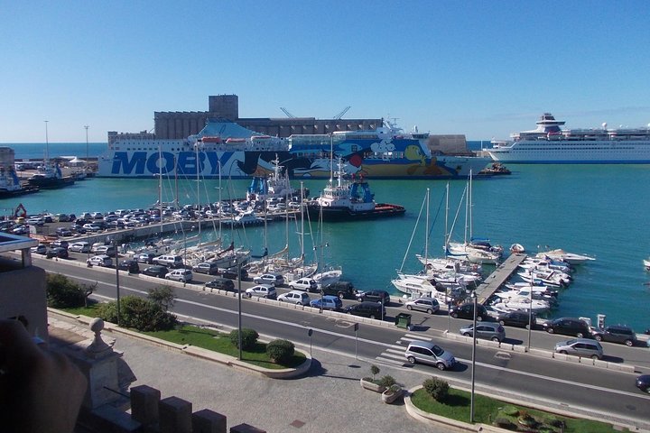 Transfert partagé de Civitavecchia à votre hôtel ou aéroport de Rome | wizardtrip