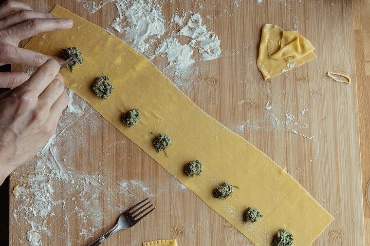 Praktisk toscansk madlavningskursus med udsigt over vinmarkerne og Brunello-vinsmagning i Siena, Italien, foto 7 | wizardtrip