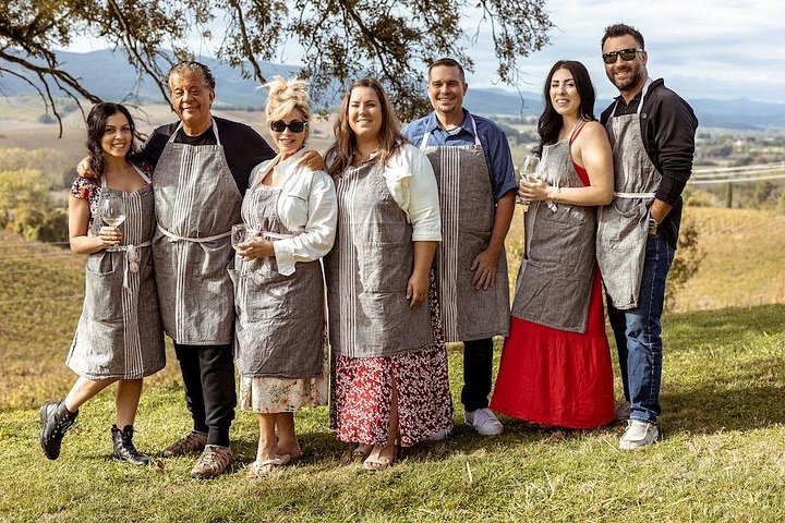 Praktisk toscansk madlavningskursus med udsigt over vinmarkerne og Brunello-vinsmagning i Siena, Italien, foto 18 | wizardtrip