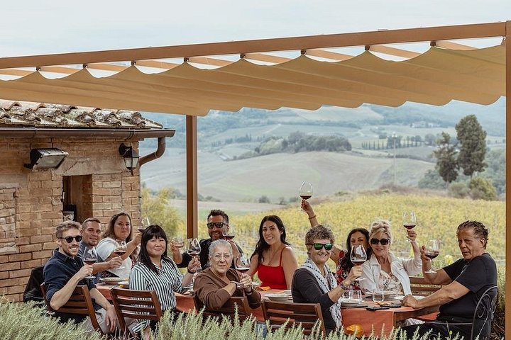 Praktisk toscansk madlavningskursus med udsigt over vinmarkerne og Brunello-vinsmagning i Siena, Italien, foto 20 | wizardtrip