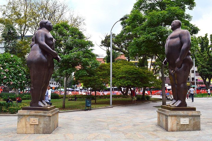 Entdecken Sie die lebendige Straßenkunst, ikonischen Sehenswürdigkeiten und atemberaubenden Stadtlandschaften von Medellín auf dieser umfassenden Tour, Foto 13 | wizardtrip