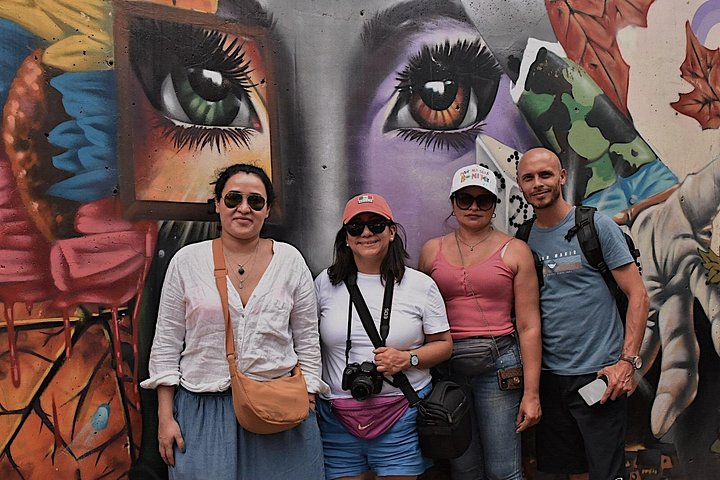 Entdecken Sie die lebendige Straßenkunst, ikonischen Sehenswürdigkeiten und atemberaubenden Stadtlandschaften von Medellín auf dieser umfassenden Tour, Foto 14 | wizardtrip