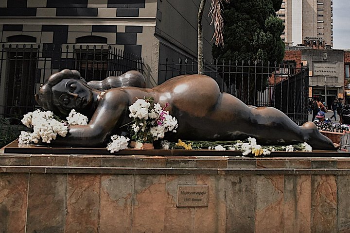 Entdecken Sie die lebendige Straßenkunst, ikonischen Sehenswürdigkeiten und atemberaubenden Stadtlandschaften von Medellín auf dieser umfassenden Tour, Foto 15 | wizardtrip