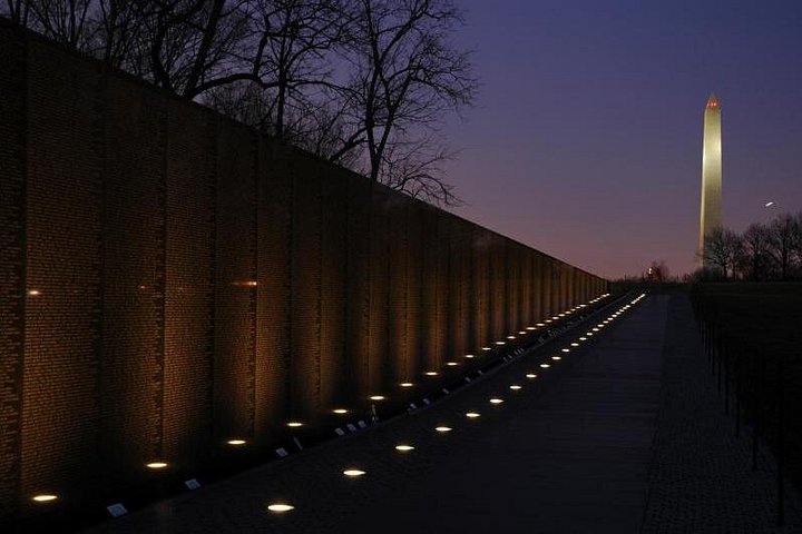 Privat nattur av opplyste Washington DC-monumenter, inkludert Lincoln Memorial og White House, foto 14 | wizardtrip