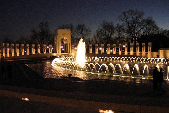 Privat nattur av opplyste Washington DC-monumenter, inkludert Lincoln Memorial og White House, foto 15 | wizardtrip
