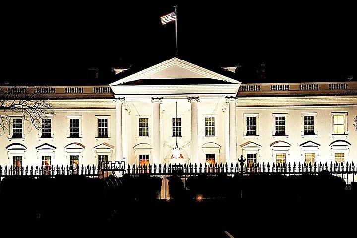 Privat nattur av opplyste Washington DC-monumenter, inkludert Lincoln Memorial og White House, foto 19 | wizardtrip