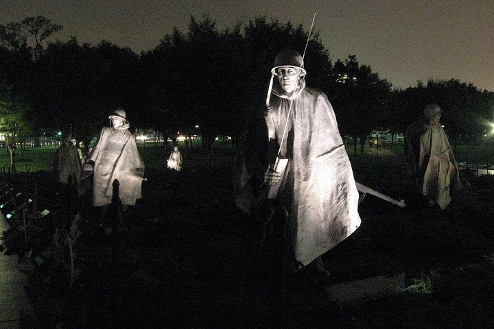 Privat nattur av opplyste Washington DC-monumenter, inkludert Lincoln Memorial og White House, foto 26 | wizardtrip