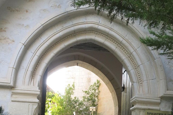 Small group wine tour in the Troodos Mountains, Cyprus, visiting wineries and enjoying local food, photo 34 | wizardtrip