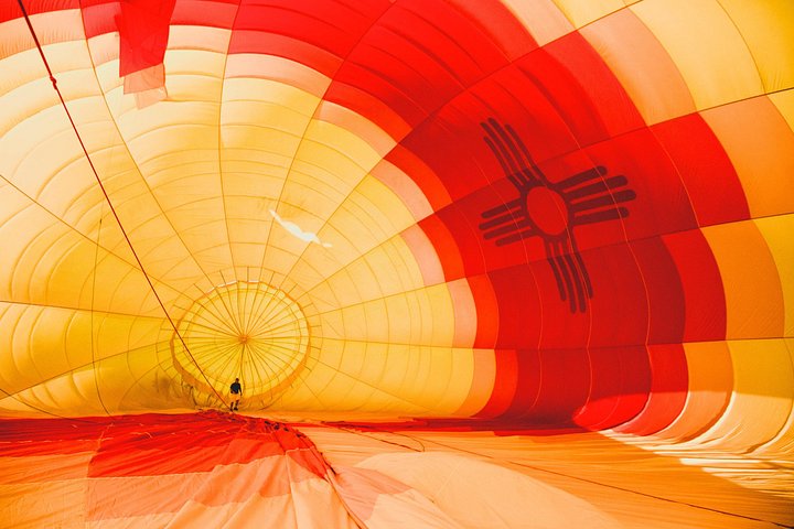 Heteluchtballonvaart bij zonsopgang boven de Rio Grande Valley van Albuquerque, foto 6 | wizardtrip
