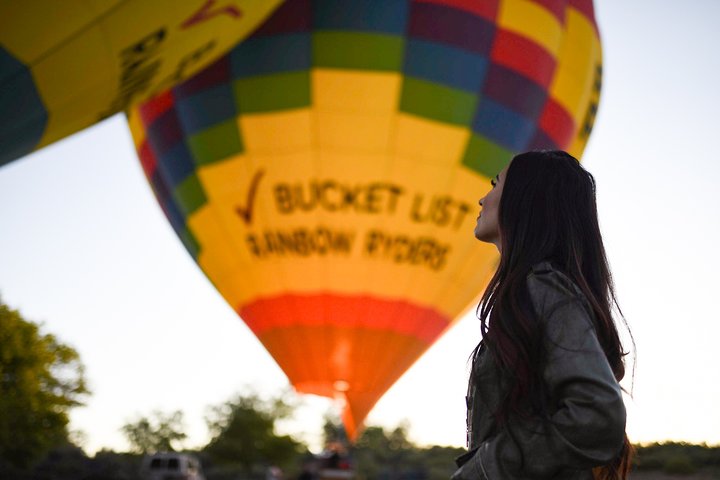 Heteluchtballonvaart bij zonsopgang boven de Rio Grande Valley van Albuquerque, foto 9 | wizardtrip