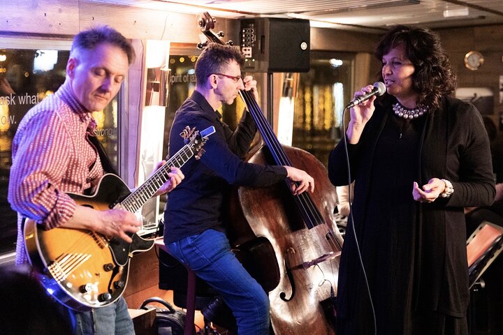 Live-Jazzmusik-Kreuzfahrt auf der Moldau in Prag, Foto 9 | wizardtrip