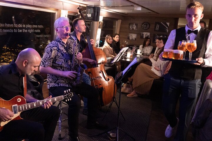 Live-Jazzmusik-Kreuzfahrt auf der Moldau in Prag, Foto 14 | wizardtrip