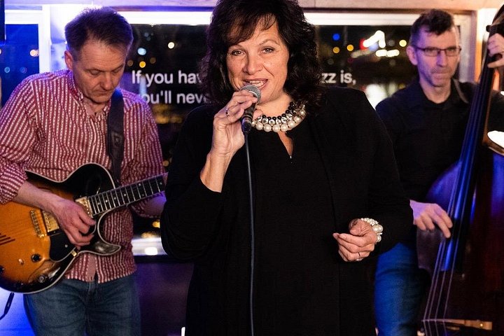 Live-Jazzmusik-Kreuzfahrt auf der Moldau in Prag, Foto 23 | wizardtrip