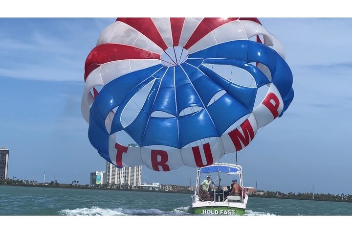 Avventura di parasailing sulla baia a South Padre Island, Texas, foto 7 | wizardtrip