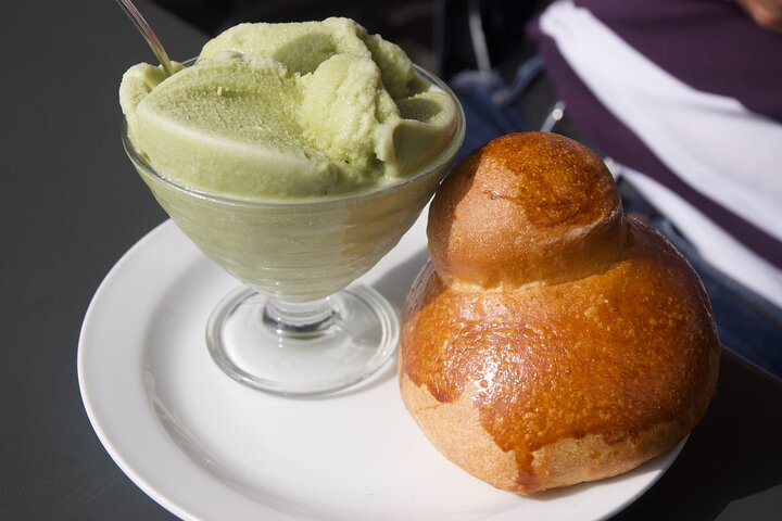Catania street food tour with market exploration and local delicacies, photo 9 | wizardtrip