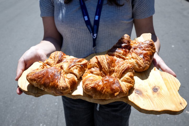 Catania street food tour with market exploration and local delicacies, photo 15 | wizardtrip