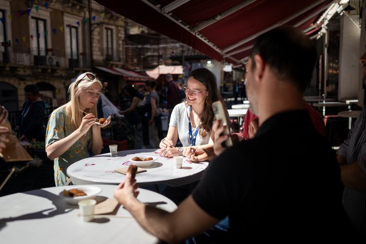 Catania street food tour with market exploration and local delicacies, photo 19 | wizardtrip