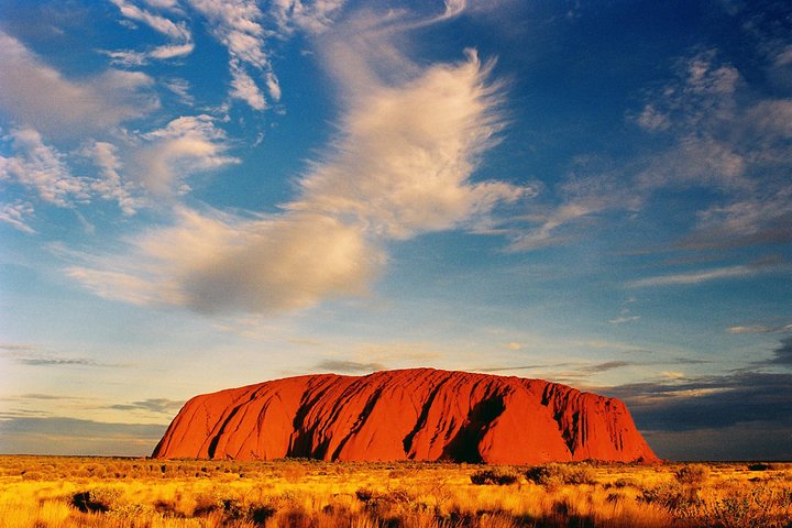 Excursión de un día a Uluru desde Alice Springs con cena barbacoa | wizardtrip