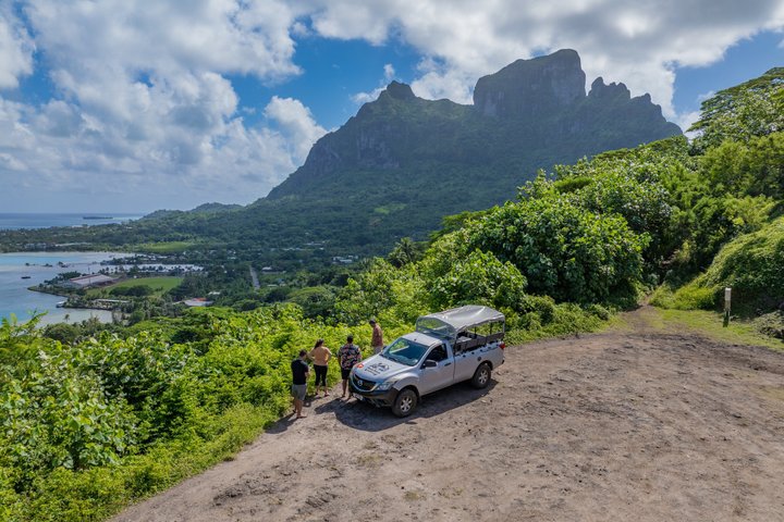 Bora Bora : Excursion guidée 4x4 d'une demi-journée sur l'île | wizardtrip