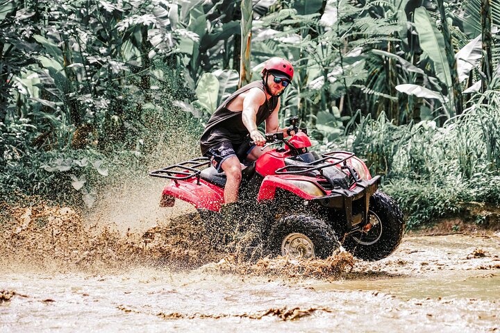 Experimente um emocionante passeio de quadriciclo em Ubud, Indonésia, navegando por trilhas na selva, cavernas e cachoeiras, foto 12 | wizardtrip