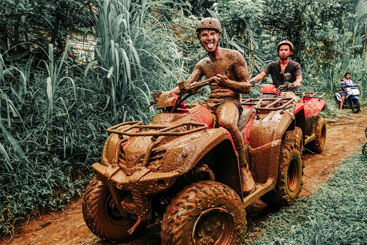 Experimente um emocionante passeio de quadriciclo em Ubud, Indonésia, navegando por trilhas na selva, cavernas e cachoeiras, foto 14 | wizardtrip