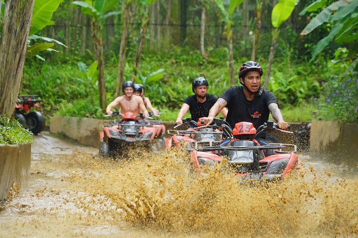 Experimente um emocionante passeio de quadriciclo em Ubud, Indonésia, navegando por trilhas na selva, cavernas e cachoeiras, foto 37 | wizardtrip