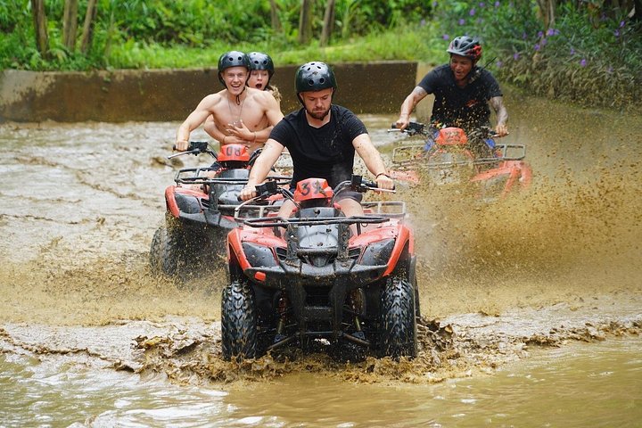 Experimente um emocionante passeio de quadriciclo em Ubud, Indonésia, navegando por trilhas na selva, cavernas e cachoeiras, foto 38 | wizardtrip