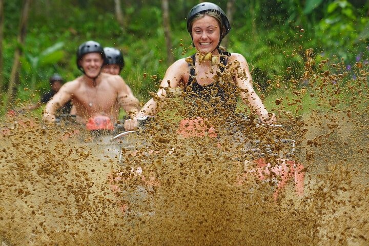 Experimente um emocionante passeio de quadriciclo em Ubud, Indonésia, navegando por trilhas na selva, cavernas e cachoeiras, foto 39 | wizardtrip
