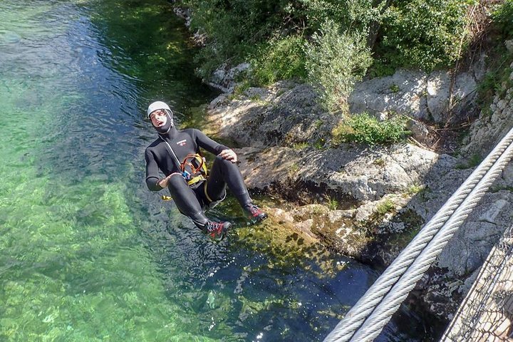 Oplev spændende canyoning-eventyr i de uberørte floder nær Bled, Slovenien, med spring og rapelling, foto 12 | wizardtrip