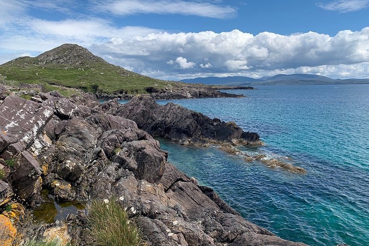 Passeio cénico ao longo do Ring of Kerry, Irlanda, mostrando vistas costeiras e paisagens, foto 6 | wizardtrip
