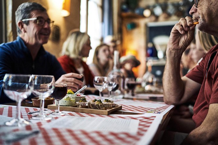 Un tour gastronomico guidato nel centro storico di Lione, con specialità locali e un'atmosfera affascinante, foto 11 | wizardtrip