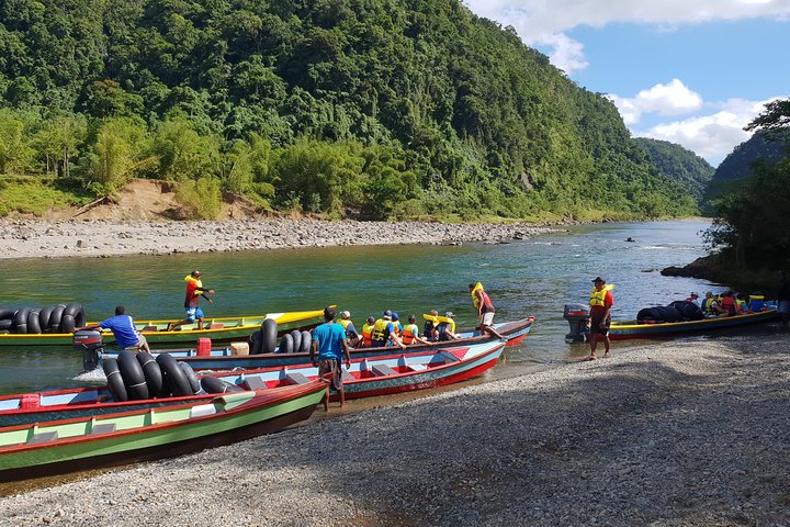 Upplev autentisk fijiansk kultur och äventyr med flod-tubing på Navua River, Fiji, foto 7 | wizardtrip