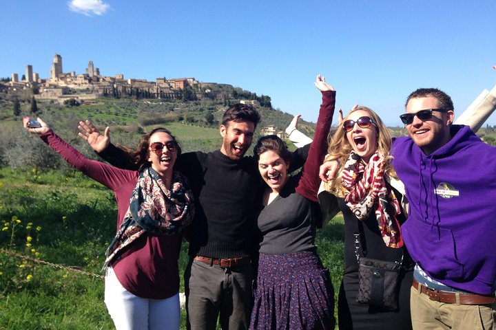 Toscansk vintur med udsigt over vinmarker, vinsmagning og San Gimignano, foto 17 | wizardtrip