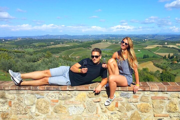 Toscansk vintur med udsigt over vinmarker, vinsmagning og San Gimignano, foto 22 | wizardtrip