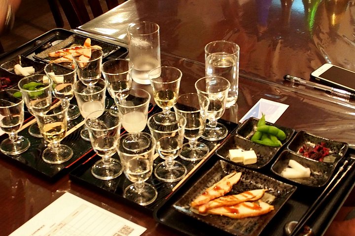 Sakesmakning och matparningsupplevelse i en traditionell japansk miljö i Kyoto, foto 10 | wizardtrip
