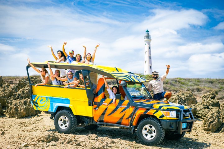 Terrängjeepsafari som utforskar Arubas naturliga pool, Baby Beach och robusta kustlinje, foto 2 | wizardtrip