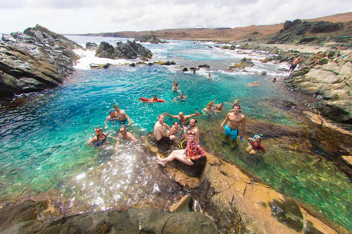 Terrängjeepsafari som utforskar Arubas naturliga pool, Baby Beach och robusta kustlinje, foto 5 | wizardtrip